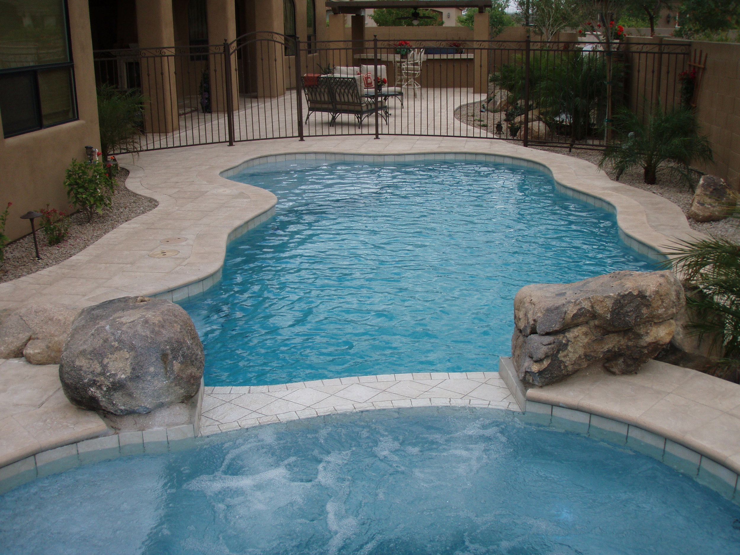 FIVE QUESTIONS TO ASK YOUR POOL DESIGNER IN PHOENIX