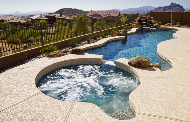 9 QUESTIONS TO ASK YOURSELF WHEN BUILDING A POOL IN ARIZONA