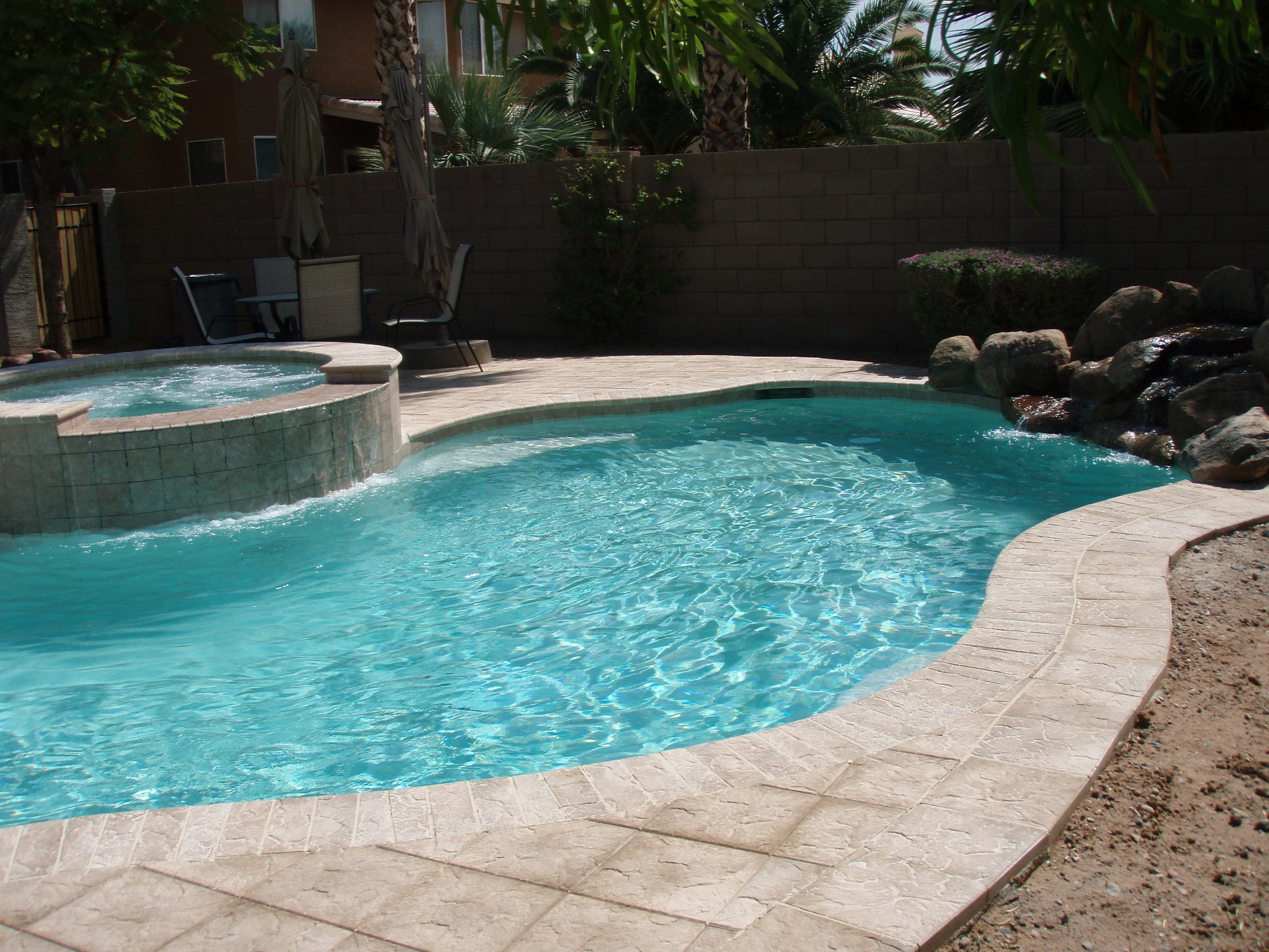 6 THINGS YOU NEED TO DETERMINE BEFORE YOU START SHOPPING FOR A NEW POOL