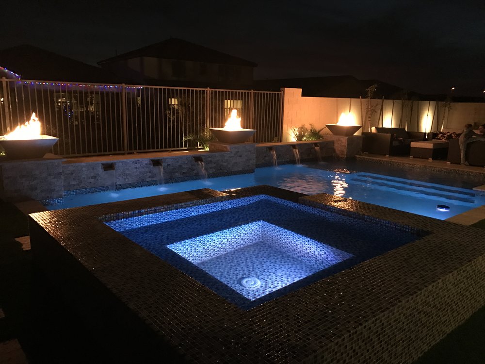 POOL BUILD HIGHLIGHT: THE CLAYTON FAMILY OF GILBERT, ARIZONA