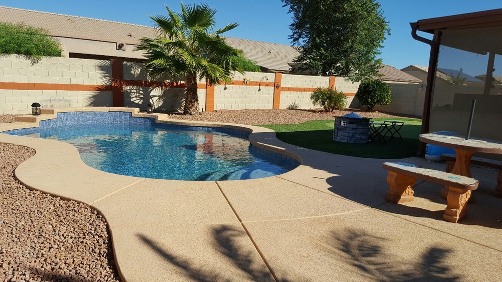 POOL BUILD HIGHLIGHT: THE JANIS FAMILY OF SURPRISE, ARIZONA