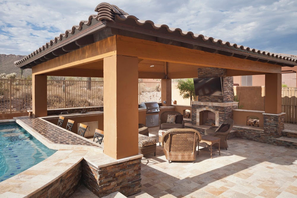 5 OF OUR FAVORITE OUTDOOR LIVING FEATURES