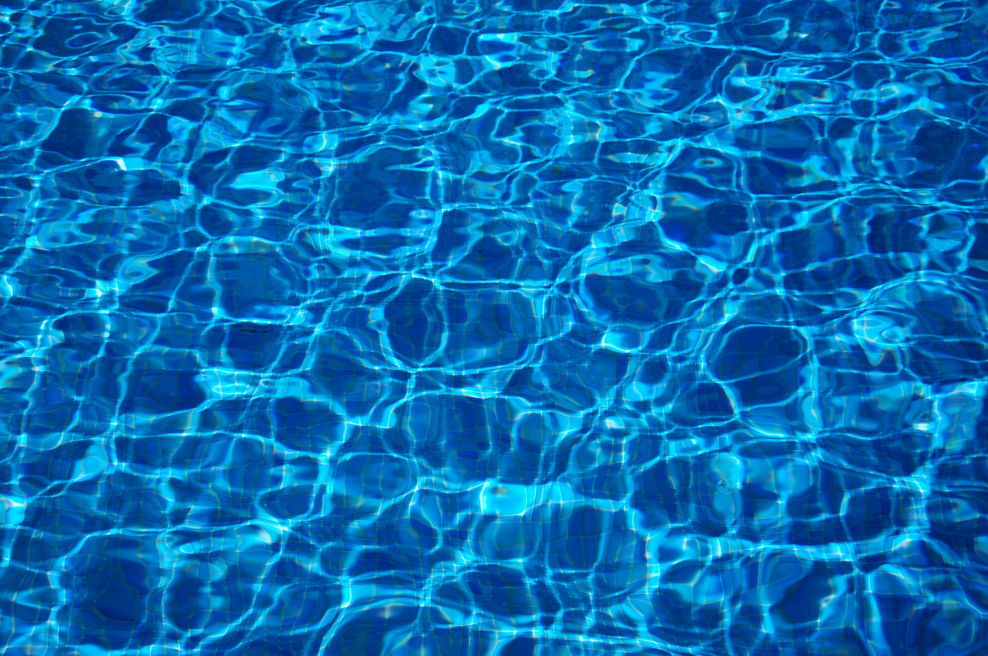 8 SAFETY REMINDERS ABOUT POOL CHEMICALS